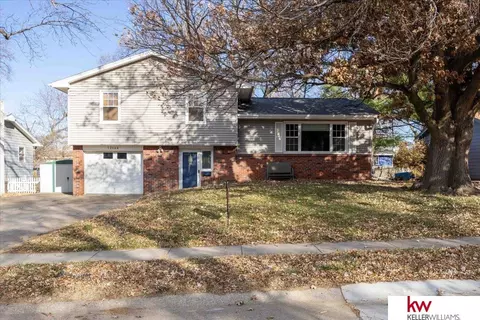 12664 Holmes St, Omaha, NE 68137