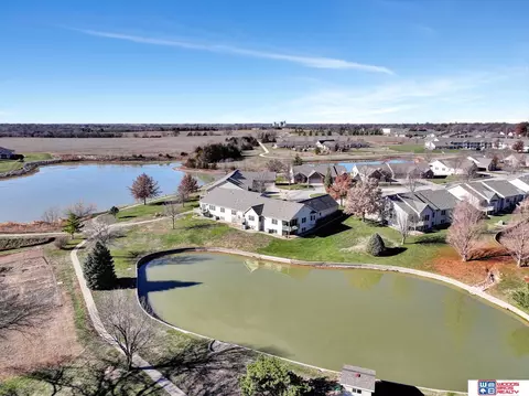 View/Area - 706 Clearwater Cir, Beatrice, NE 68310 photo 4 of 6