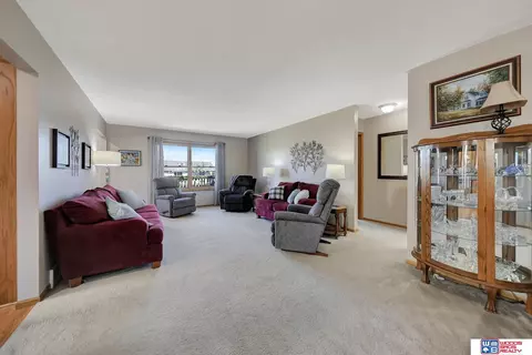 Living - 706 Clearwater Cir, Beatrice, NE 68310 photo 1 of 4