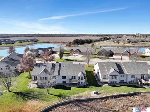 View/Area - 706 Clearwater Cir, Beatrice, NE 68310 photo 3 of 6