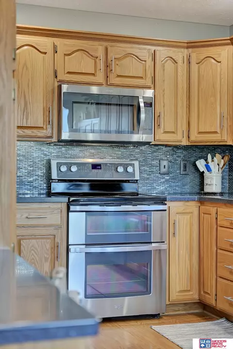 Kitchen - 706 Clearwater Cir, Beatrice, NE 68310 photo 7 of 7