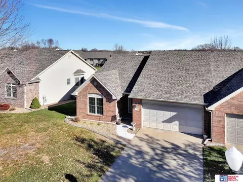 View/Area - 706 Clearwater Cir, Beatrice, NE 68310 photo 1 of 6