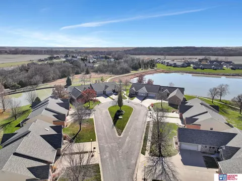 View/Area - 706 Clearwater Cir, Beatrice, NE 68310 photo 5 of 6