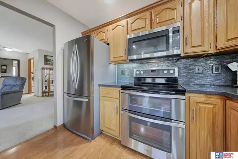 Kitchen - 706 Clearwater Cir, Beatrice, NE 68310 photo 6 of 7