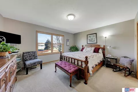 Bedroom - 706 Clearwater Cir, Beatrice, NE 68310 photo 1 of 5