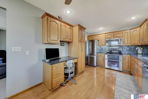 Kitchen - 706 Clearwater Cir, Beatrice, NE 68310 photo 5 of 7