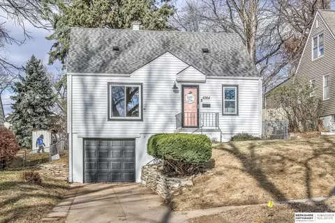 6764 Binney St, Omaha, NE 68104