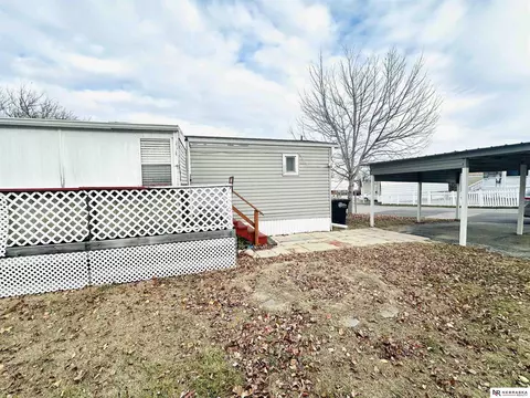 15024 D Plz #LOT 60, Omaha, NE 68144