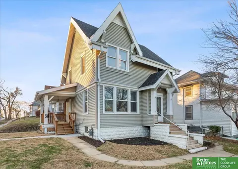 824 S 36th St, Omaha, NE 68105