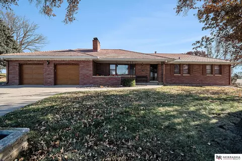 7101 S 48th St, Omaha, NE 68157