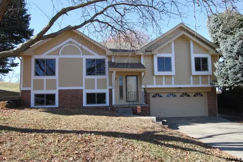 7724 S 71st Ave, La Vista, NE 68128