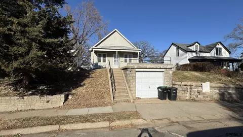 1324 Washington St, Omaha, NE 68107
