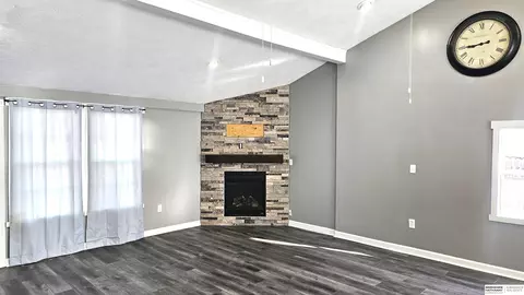 435 E 2nd St, Wahoo, NE 68066 photo 4