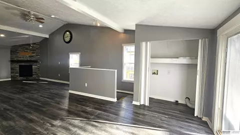 435 E 2nd St, Wahoo, NE 68066 photo 9