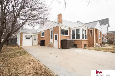 526 E 5th St, Superior, NE 68978 photo 2