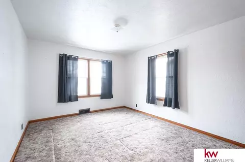 526 E 5th St, Superior, NE 68978 photo 8