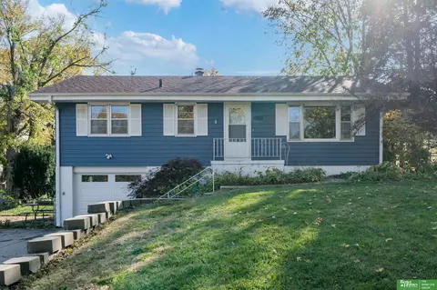 7539 Spencer St, Omaha, NE 68134