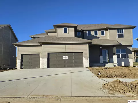 11018 N 162 St, Bennington, NE 68007