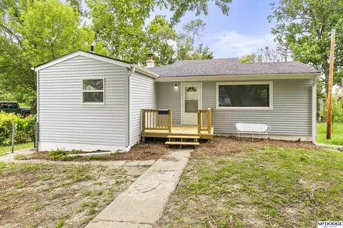 4014 Browne St, Omaha, NE 68111