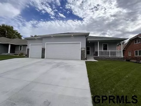 1290 N Hackberry St, Wahoo, NE 68066