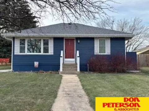 406 S Cedar Ave, Hartington, NE 68739