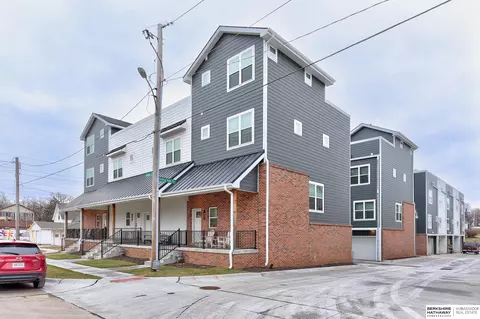 1909 Dahlman Rows Plz, Omaha, NE 68108