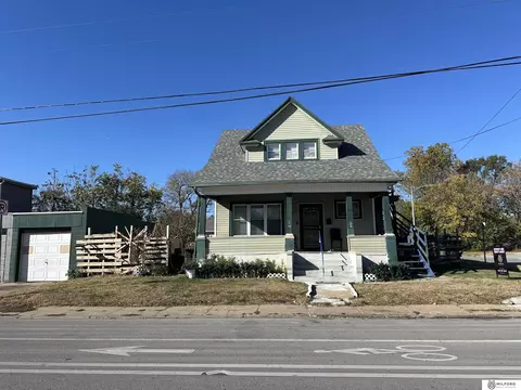 3422 N 30 St, Omaha, NE 68111