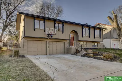 13105 Gertrude St, Omaha, NE 68138