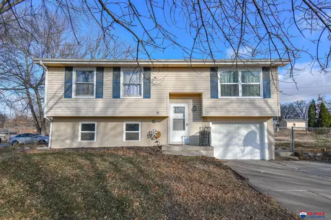 1100 Vale St, Lincoln, NE 68521