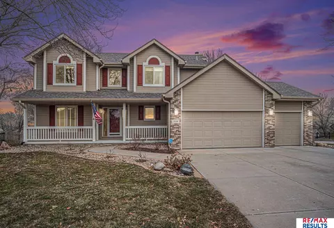 5529 S 174 Ave, Omaha, NE 68135