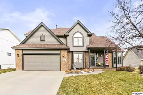 17802 Monroe St, Omaha, NE 68135