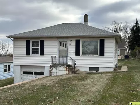 3119 King St, Omaha, NE 68112
