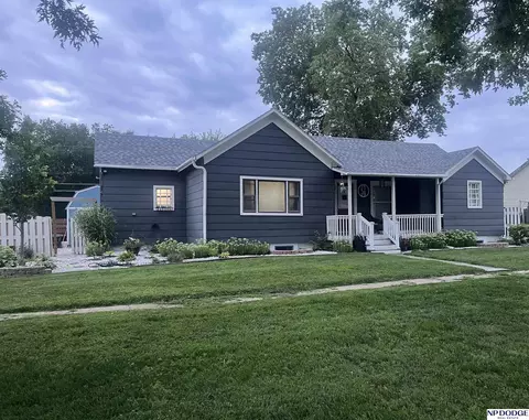 241 S 3rd St, David City, NE 68632
