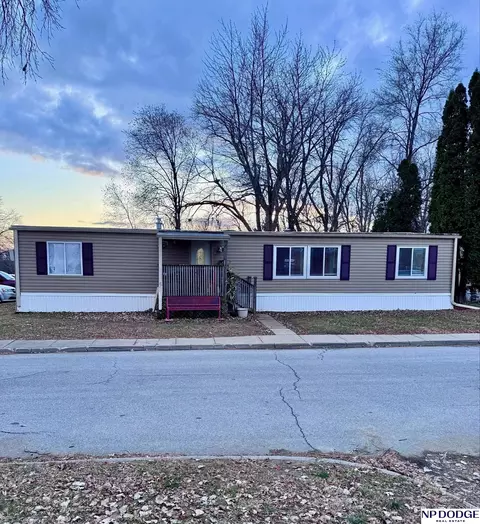 7134 N 106 Ct #86, Omaha, NE 68122