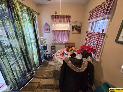 1615 S 4th St, Beatrice, NE 68310 photo 9