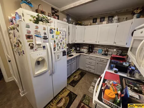 1615 S 4th St, Beatrice, NE 68310 photo 4
