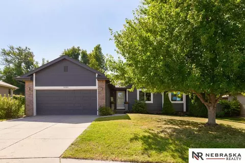 16303 Timberlane Dr, Omaha, NE 68136