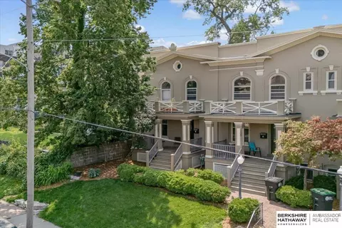 108 S 36th St, Omaha, NE 68131