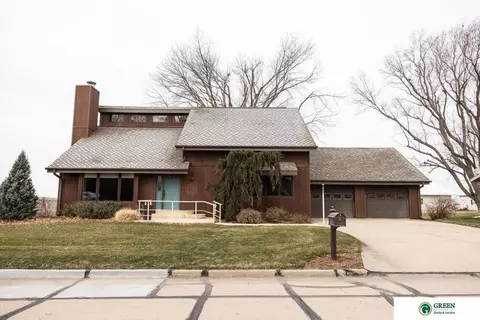 135 Mitchell, Bradshaw, NE 68319