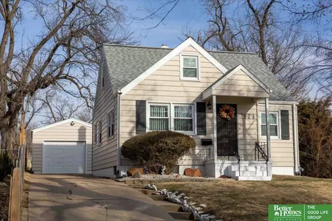 3936 Nebraska Ave, Omaha, NE 68111