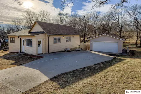 7320 S 18th St, Bellevue, NE 68147