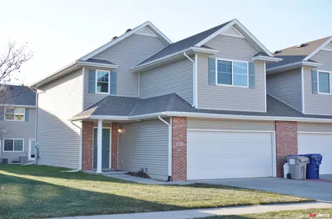 6015 Glenbrook Ln, Lincoln, NE 68512