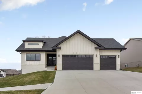8003 S 198 St, Gretna, NE 68028