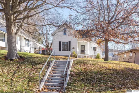 109 S Molley St, Bennington, NE 68007