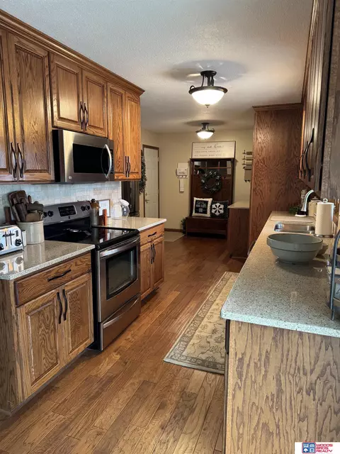 614 E 9th St, Stromsburg, NE 68666 photo 18
