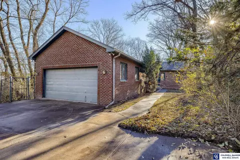 14703 Bluejay Way, Plattsmouth, NE 68048