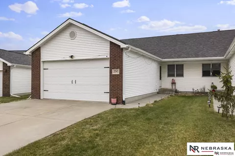 2345 Telluride Cir, Lincoln, NE 68521