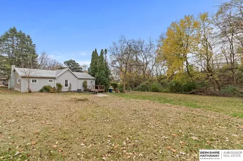 1212 Bluff St, Bellevue, NE 68005