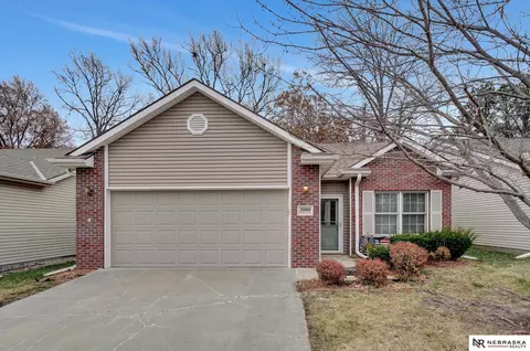 2000 S Knights Ln, Lincoln, NE 68506