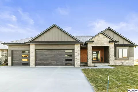 2655 Ritz Pl, Fremont, NE 68025